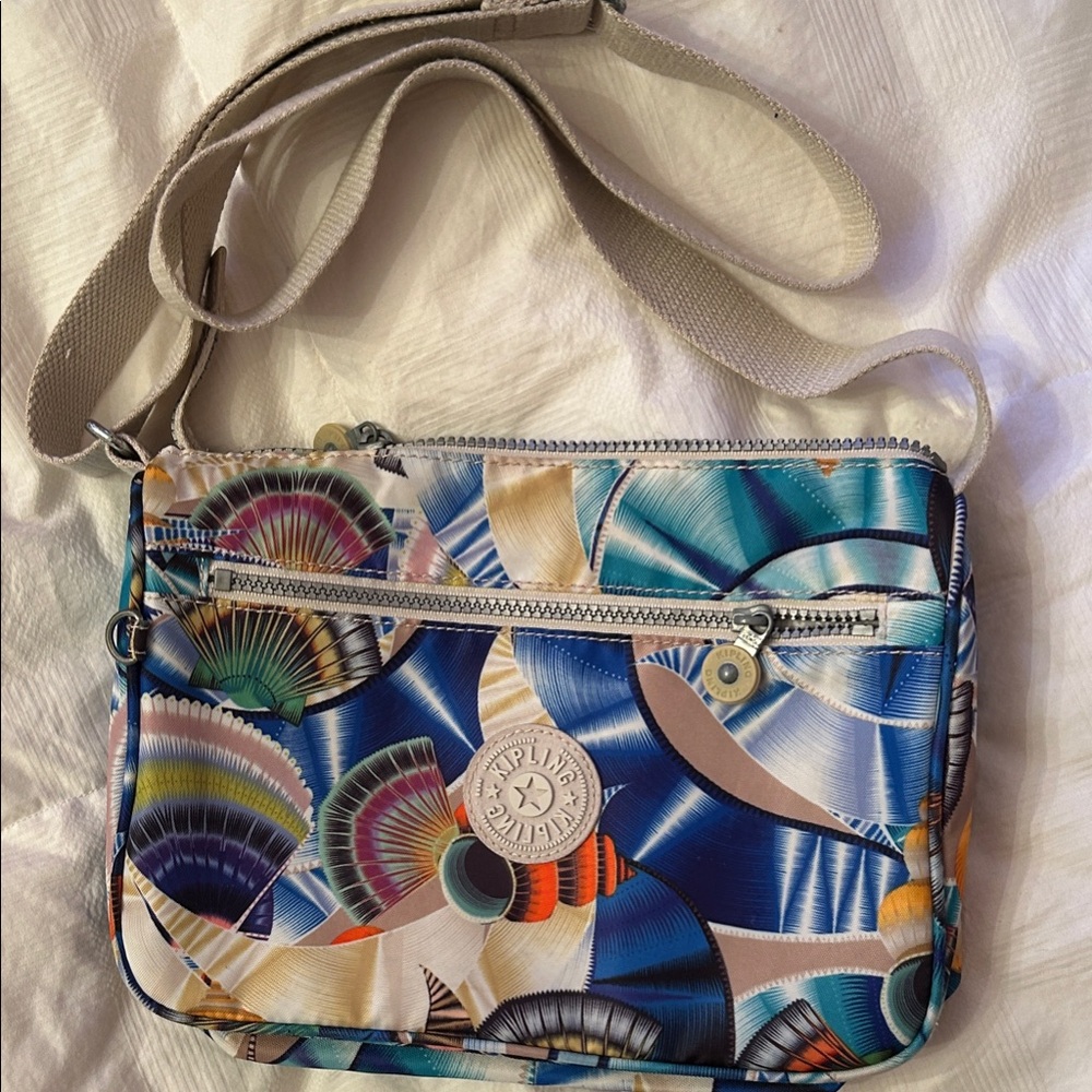 Kipling Blue and Cream Patterned Crossbody Bag